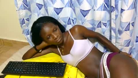 Angie online show from May 2026 08:15:01 PM