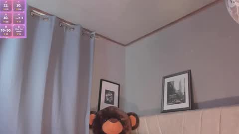 Carolina online show from December 2025 01:14:01 AM