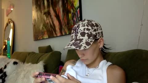 Snapshot of angelia01m chatting on September 2025 09:25:02 PM angelia01m online show from September 2025 09:25:02 PM