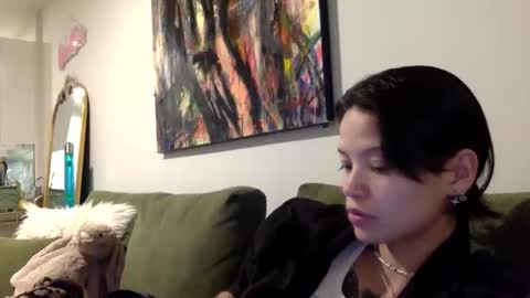 angelia01m online show from November 2025 11:48:02 PM