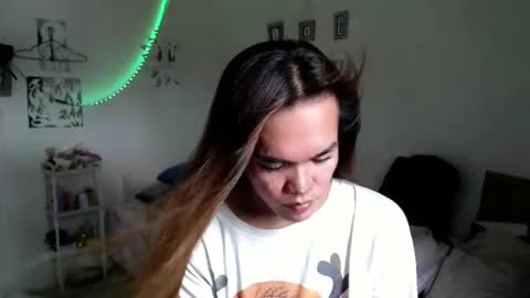 Snapshot of angelic_slutxx chatting on December 2025 03:33:01 AM Yhanna online show from December 2025 03:33:01 AM