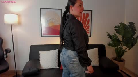 Snapshot of angelica_cross chatting on June 2026 08:14:02 PM Angelica Cross online show from June 2026 08:14:02 PM