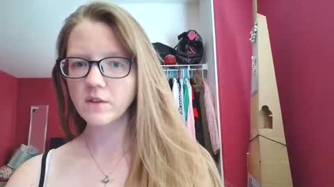 Snapshot of angelicangel3 chatting on April 2026 07:50:02 PM AngelicAngel online show from April 2026 07:50:02 PM