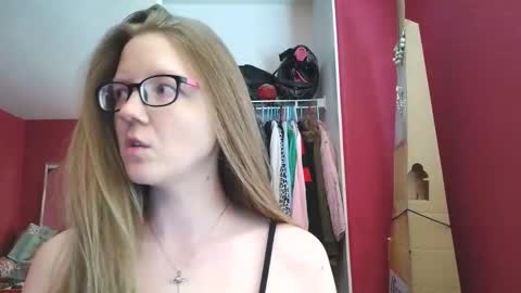 Snapshot of angelicangel3 chatting on April 2026 07:48:01 PM AngelicAngel online show from April 2026 07:48:01 PM