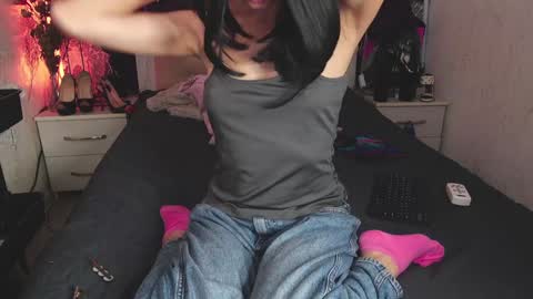 Snapshot of angelika_rouge chatting on October 2025 03:35:01 PM Angelika Rouge online show from October 2025 03:35:01 PM