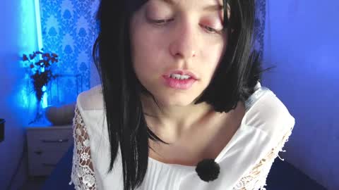 Snapshot of angelika_rouge chatting on December 2025 01:27:02 PM Angelika Rouge online show from December 2025 01:27:02 PM