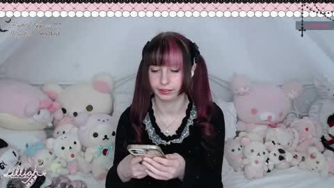 Snapshot of angelillic chatting on May 2026 02:28:01 AM lillian online show from May 2026 02:28:01 AM