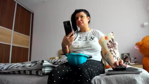 Angelina online show from February 2025 07:07:01 AM