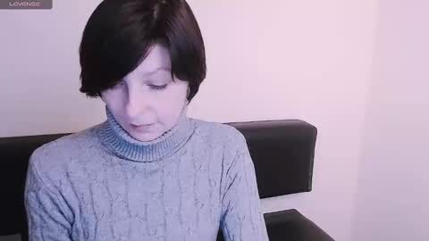 Angelina online show from January 2025 01:20:01 PM