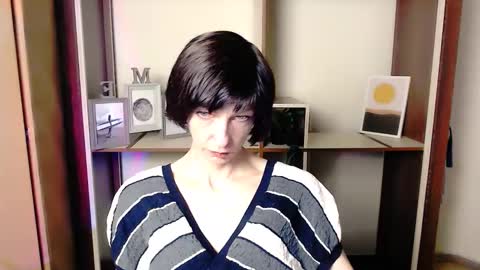 Angelina online show from October 2025 06:31:01 AM