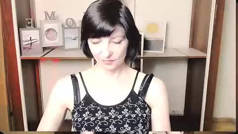 Angelina online show from June 2026 09:25:01 AM