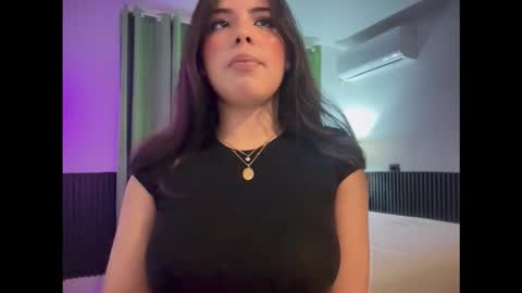 Angelina Weiss online show from April 2026 11:13:02 PM