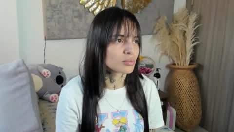 Angeline Smith  online show from October 2025 09:52:01 PM