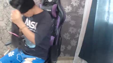 angela online show from April 2026 05:07:01 PM