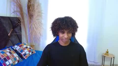 Angel online show from November 2025 08:42:01 PM