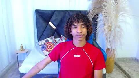 Angel online show from February 2026 09:22:02 PM