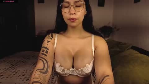 Snapshot of angellaisabella chatting on June 2026 12:30:01 PM ANGELA ISABELLA online show from June 2026 12:30:01 PM