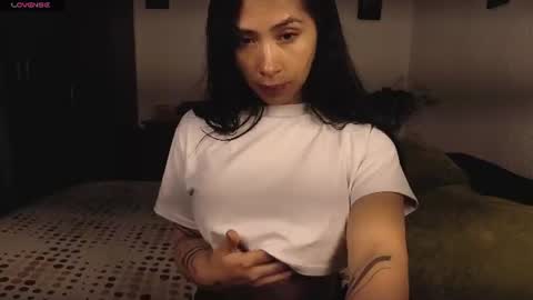 Snapshot of angellaisabella chatting on June 2026 04:05:01 PM ANGELA ISABELLA online show from June 2026 04:05:01 PM