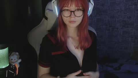 Snapshot of angellmarel chatting on December 2025 09:21:02 PM Anora online show from December 2025 09:21:02 PM