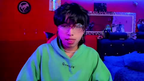 Snapshot of angellonfire chatting on December 2024 07:09:01 AM Angel  online show from December 2024 07:09:01 AM