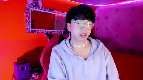 Snapshot of angellonfire chatting on October 2025 05:05:01 AM Angel  online show from October 2025 05:05:01 AM