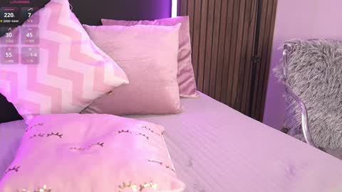   online show from February 2025 01:43:01 AM