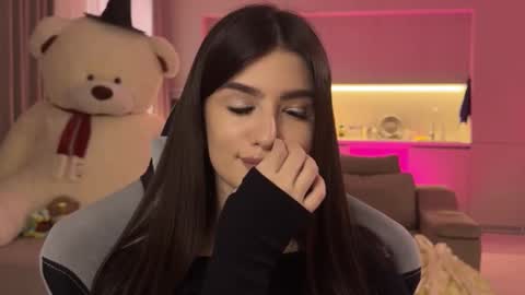 Snapshot of angelmi171 chatting on December 2025 10:46:02 AM angelmi171 online show from December 2025 10:46:02 AM