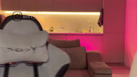 Snapshot of angelmi171 chatting on December 2025 03:06:01 PM angelmi171 online show from December 2025 03:06:01 PM