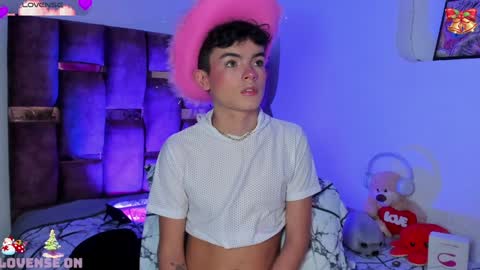 Angelo I work from home this is my room  online show from December 2024 06:14:02 AM