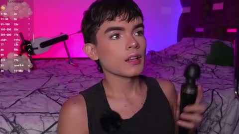 Angelo I work from home this is my room  online show from October 2025 09:32:02 AM