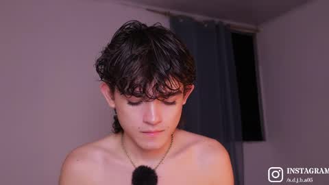 Angelo I work from home this is my room  online show from May 2026 01:25:02 AM