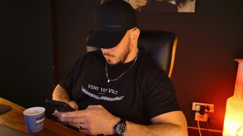 Snapshot of angeloeric chatting on November 2025 10:40:02 AM BlackWolf online show from November 2025 10:40:02 AM