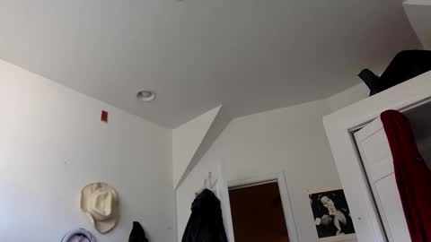 Angel online show from November 2025 06:30:01 PM