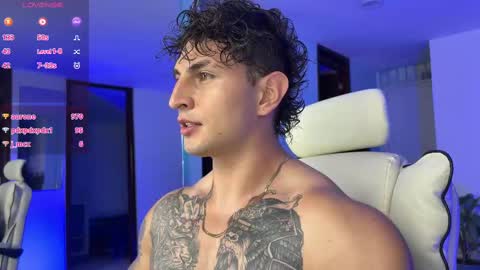 Snapshot of angeloferro1 chatting on February 2025 04:12:02 AM Angelo Ferro online show from February 2025 04:12:02 AM