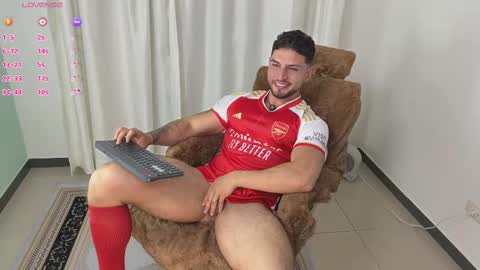 Snapshot of angeloferro1 chatting on September 2025 12:44:02 AM Angelo Ferro online show from September 2025 12:44:02 AM