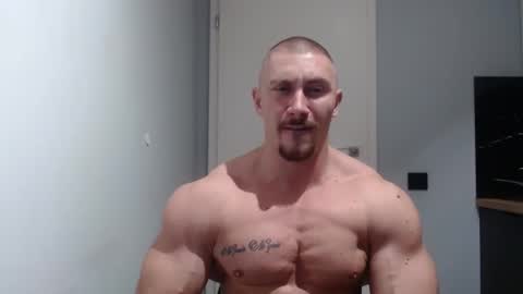  ------- SEX SHOW WITH GUYS AND GIRLS  MUSCLE SHOW online show from December 2024 07:19:02 PM