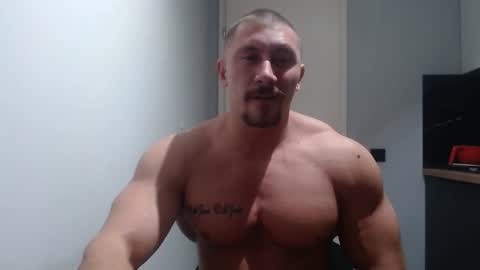  ------- SEX SHOW WITH GUYS AND GIRLS  MUSCLE SHOW online show from October 2025 03:08:01 PM