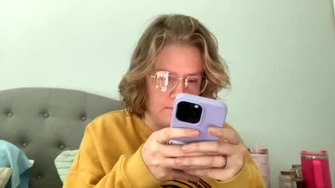 Snapshot of angeloflight273360 chatting on February 2025 06:59:01 PM Angel of Light online show from February 2025 06:59:01 PM