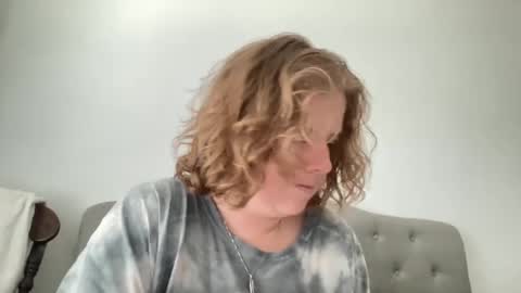 Snapshot of angeloflight273360 chatting on September 2025 05:58:01 PM Angel of Light online show from September 2025 05:58:01 PM