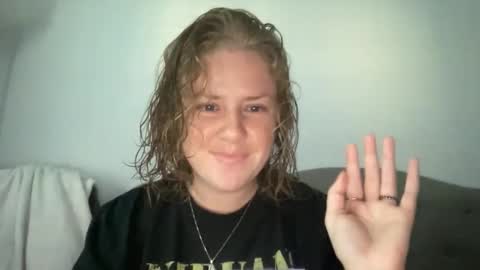 Snapshot of angeloflight273360 chatting on November 2025 12:26:01 PM Angel of Light online show from November 2025 12:26:01 PM