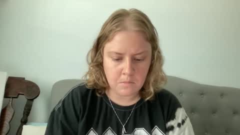 Snapshot of angeloflight273360 chatting on November 2025 04:07:02 PM Angel of Light online show from November 2025 04:07:02 PM