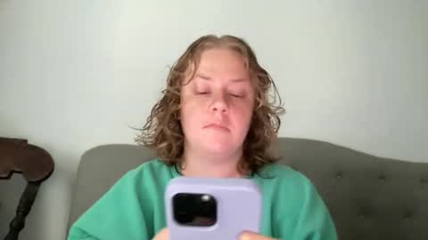 Snapshot of angeloflight273360 chatting on November 2025 01:33:02 PM Angel of Light online show from November 2025 01:33:02 PM