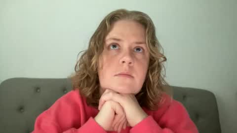 Snapshot of angeloflight273360 chatting on December 2025 02:26:01 PM Angel of Light online show from December 2025 02:26:01 PM