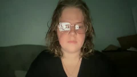 Snapshot of angeloflight273360 chatting on December 2025 12:20:01 PM Angel of Light online show from December 2025 12:20:01 PM