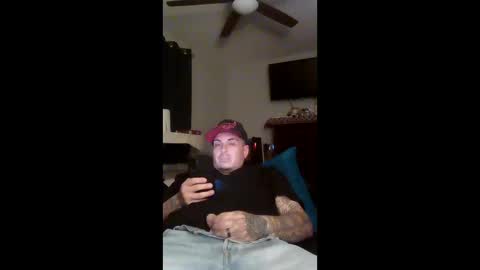 Snapshot of angelogallegos702 chatting on December 2025 06:22:02 AM angelogallegos702 online show from December 2025 06:22:02 AM