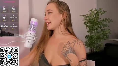 Snapshot of angelpaull chatting on March 2025 11:27:02 PM Angel online show from March 2025 11:27:02 PM