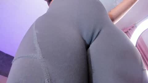 Angela online show from April 2026 02:39:02 PM