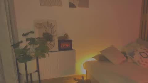 Snapshot of angelsweetshy chatting on November 2025 01:55:01 PM Angelsweetshy online show from November 2025 01:55:01 PM