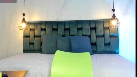 ANGIE online show from September 2025 01:03:01 PM