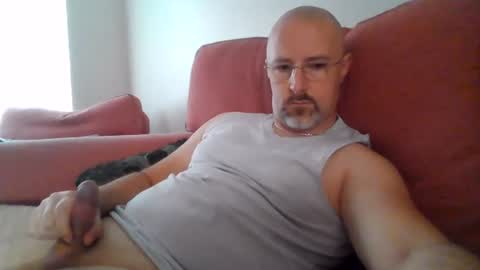 Snapshot of angelus128 chatting on August 2026 06:37:01 AM angelus128 online show from August 2026 06:37:01 AM